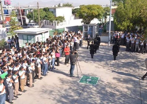 Celebra Conalep II de Juárez su 30 aniversario
