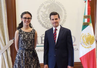 Se reúne Peña Nieto con ganadora de la Olimpiada Europea Femenil de Matemáticas