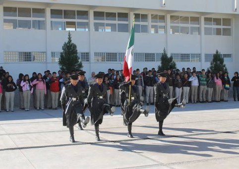 Festejaron 5to. aniversario de Cecyt No. 11 en Juárez 