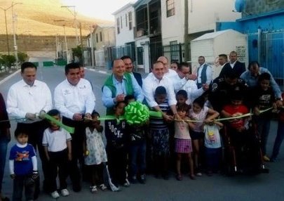 Garfio y Duarte inauguran obras de pavimentación en Chihuahua
