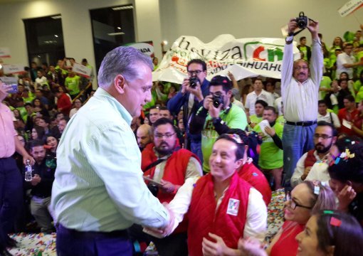 Serrano se engancha con Corral; Perez Cuellar va por victoria