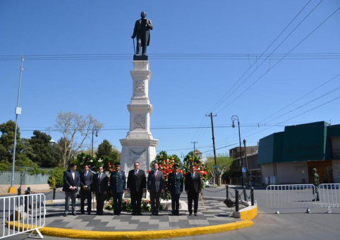 Conmemoran 210 años del natalicio de Benito Juárez