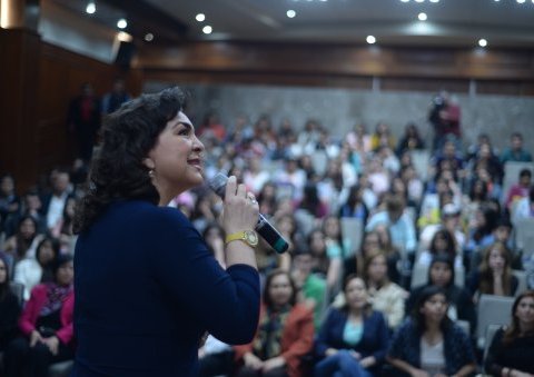 Necesaria mujeres al frente de organizaciones: Ivonne Ortega 