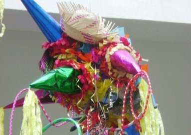Las piñatas: tradición artesanal mexicana 