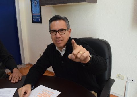 Álvarez enfrenta seudolíderes COBACH; Maru si resolvió Aeroshow 